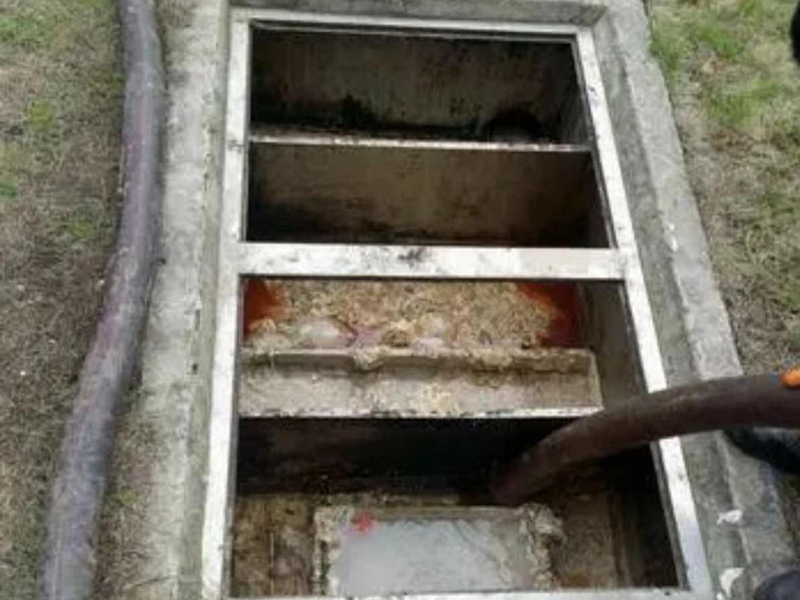 陈场镇隔油池清理