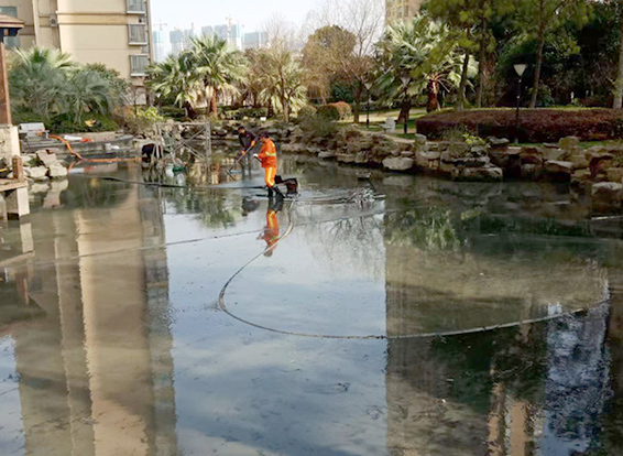 陈场镇景观池淤泥清理